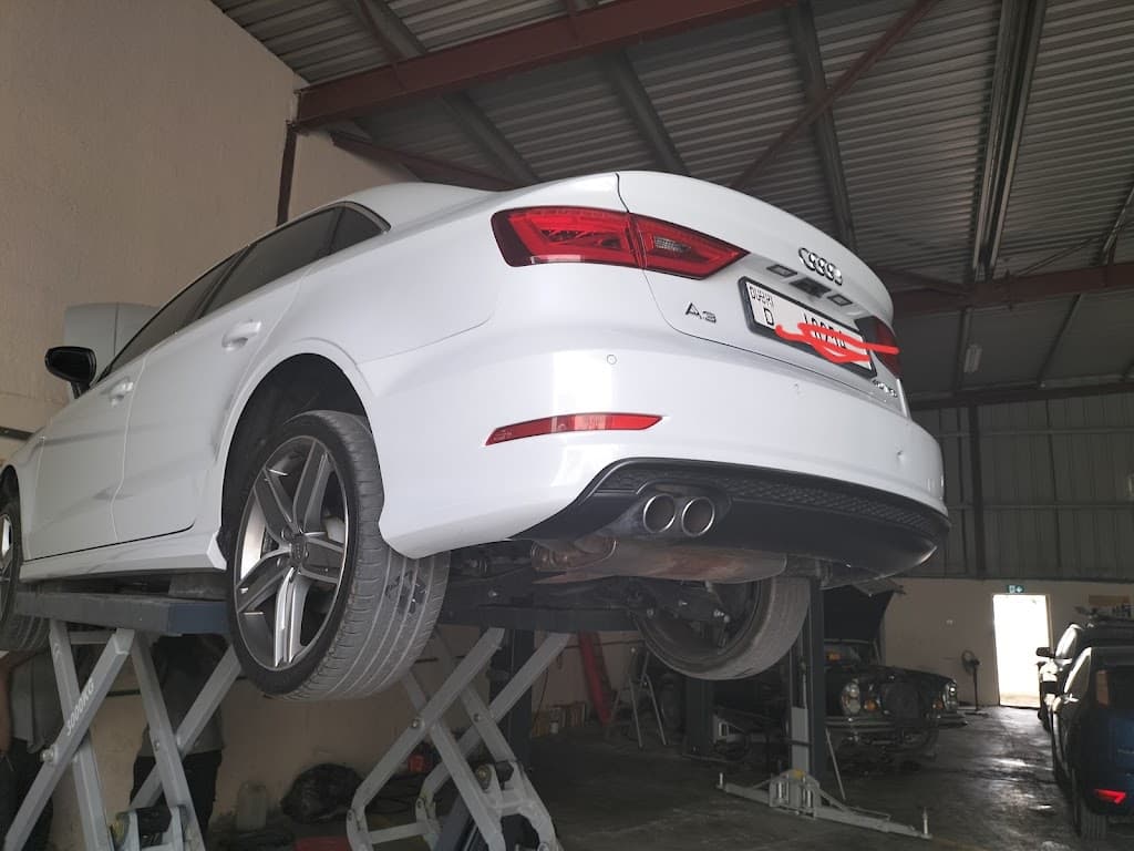 MPR For Auto Mechanical Repair | Premium Car's Garage - AC Services - Batteries - Engine Services - Oil & Filter Change