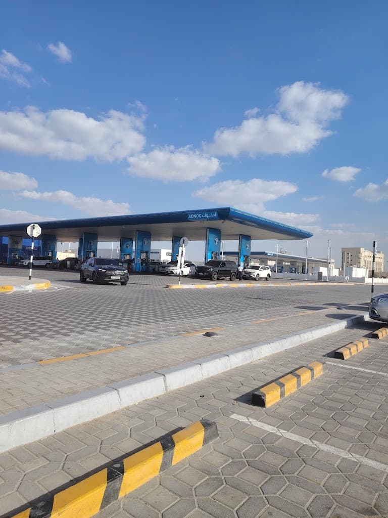 ADNOC Auto Car Wash | Mahawi North (163)