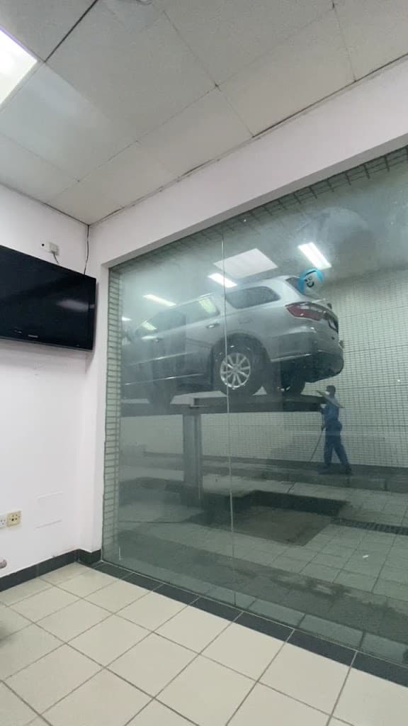 ADNOC Manual Car Wash | Mahawi (917)