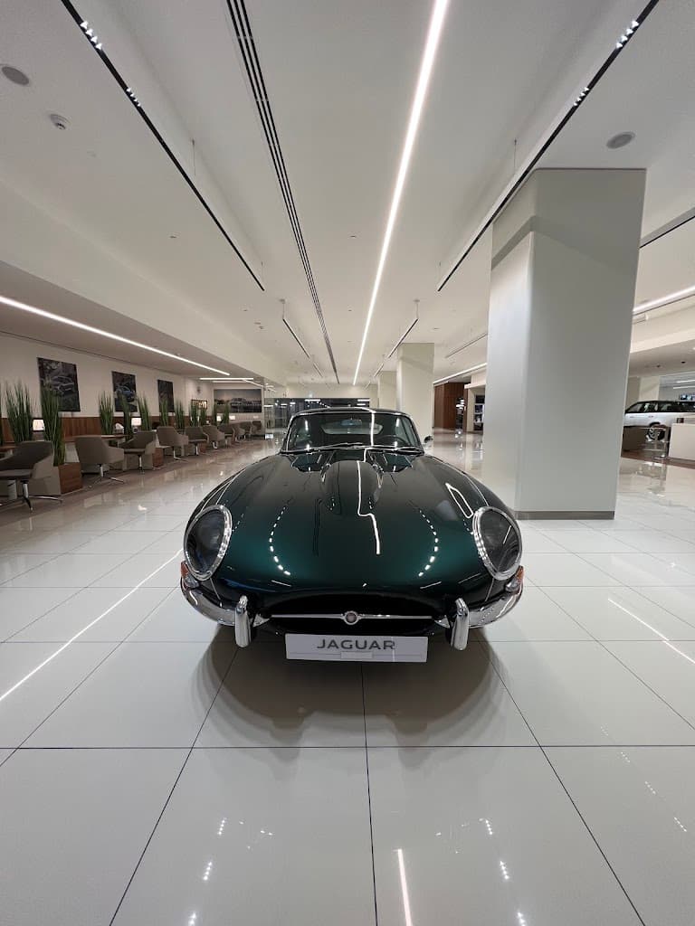 Premier Motors, Jaguar Showroom Rowdhat Abu Dhabi